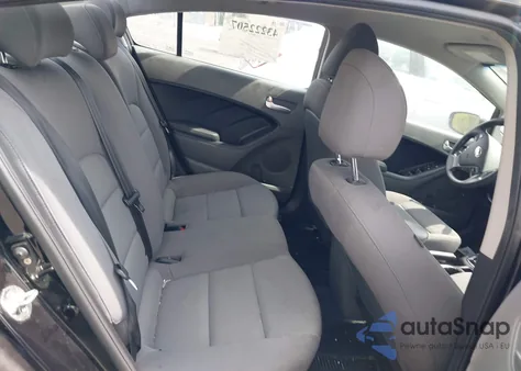 2018 Kia Forte Lx из США, поврежденный, VIN 3KPFK4A74JE197755